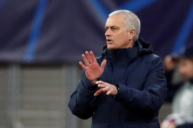 Mourinho Pelit Bicara...