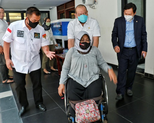 Ketua DPD Ajak Senator...