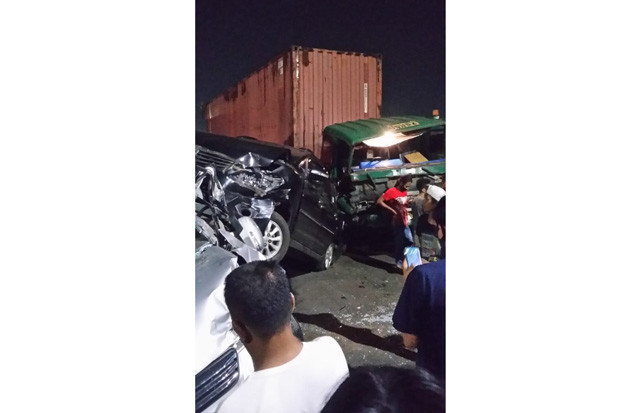 Rem Blong, Truk Trailer...