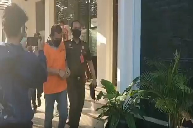 Kejari Cirebon Tahan...