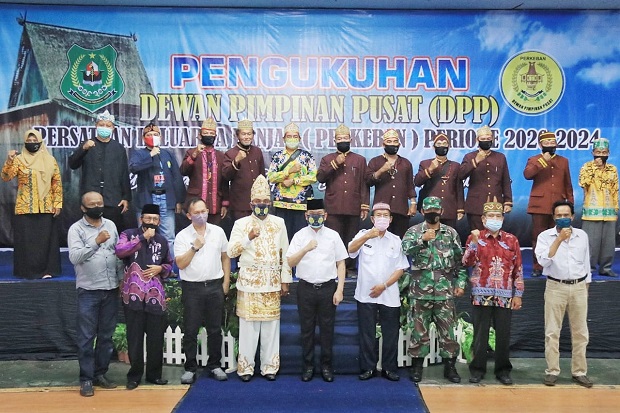 Keluarga Banjar Sambut...