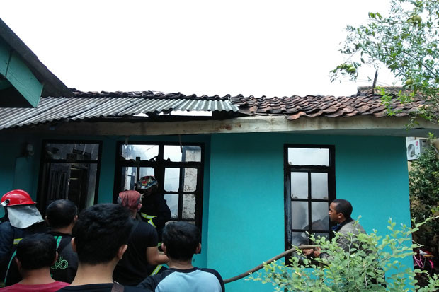 Si Jago Merah Mengamuk,...