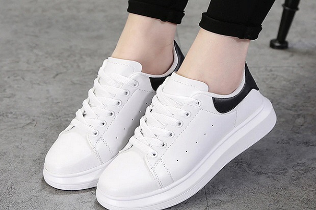 8 Cara Merawat Sepatu...
