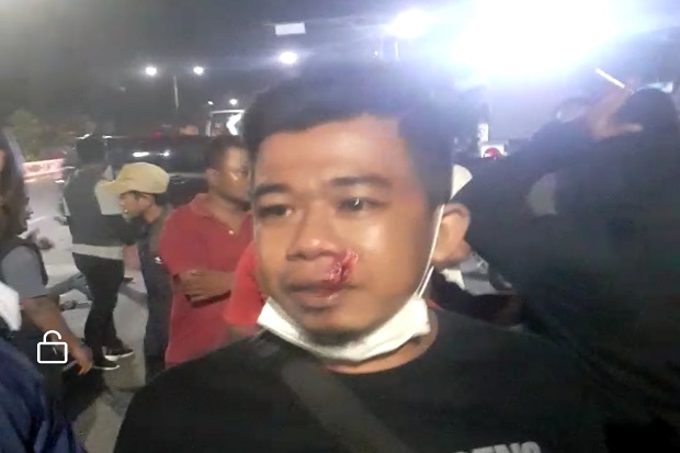 Viral Video Pelemparan...