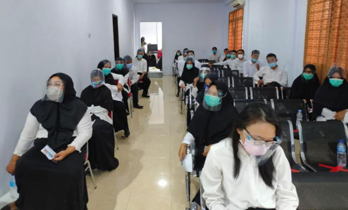 Peserta dan Panitia...