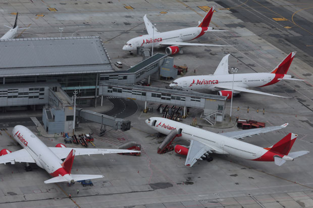 Flying & Airport in...