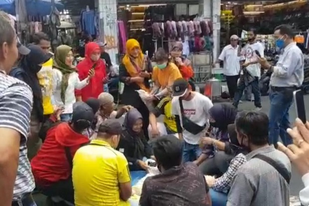 Protes Buka Tutup Jalan,...