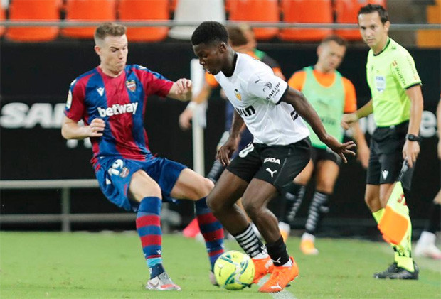 Lima Fakta Yunus Musah,...