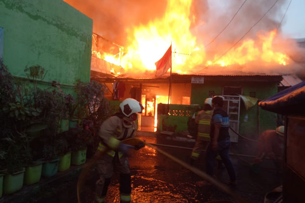 6 Rumah Terbakar di...