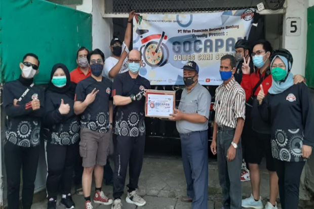 Bantu Warga Terdampak...