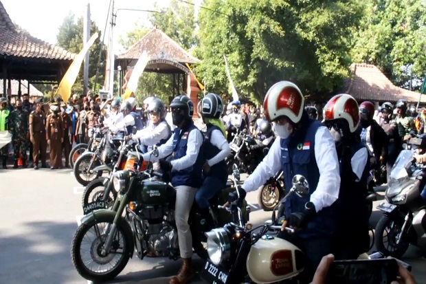 Naik Motor, Ridwan Kamil...