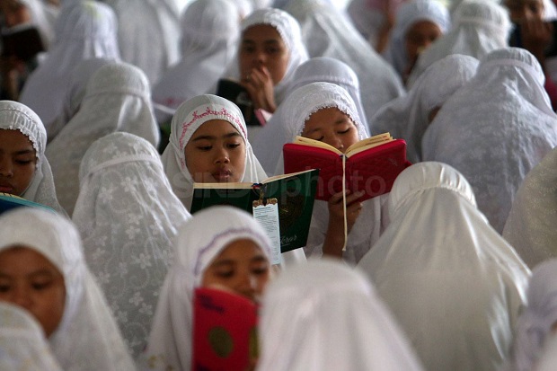 Pesantren dan Masjid...