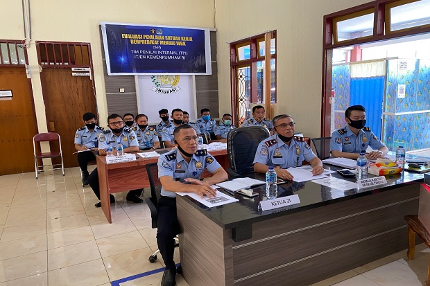 Kantor Imigrasi Kelas...