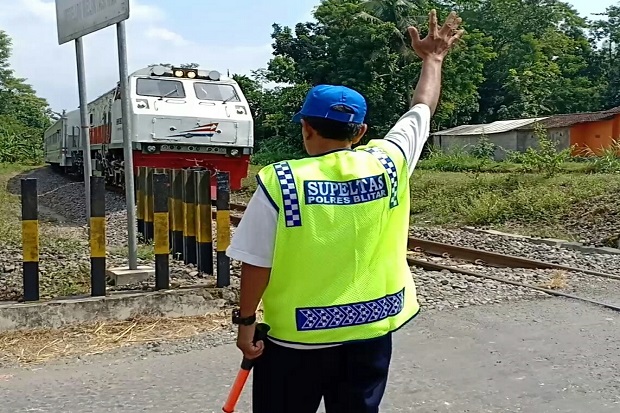 Pemkot Blitar Bangun...