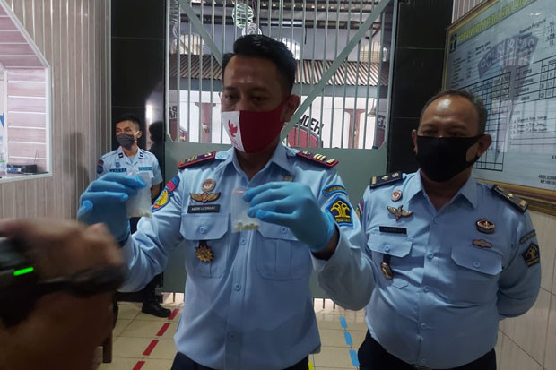 Penyelundupan Pil Yarindo,...