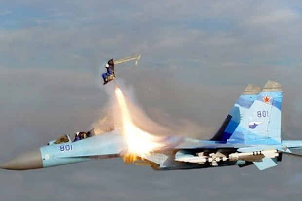 Pesawat Tempur Su-30...