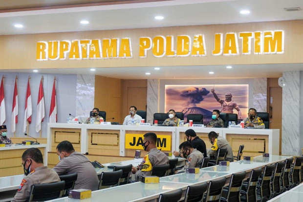 Terapkan Protokol Kesehatan...