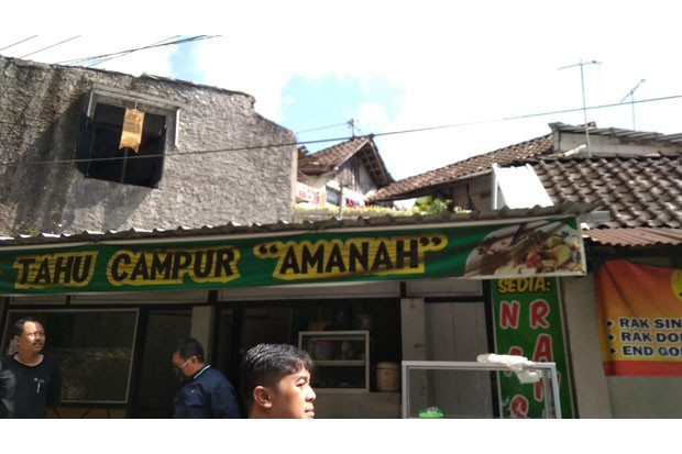Betulkan Atap Rumah,...