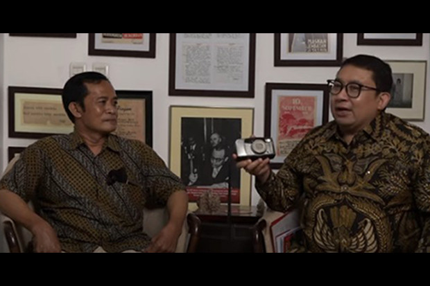 Fadli Zon Koleksi Kamera...