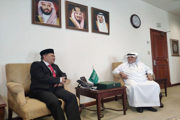 Saudi Buka Umrah Bertahap,...