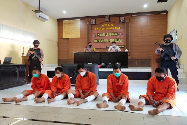 Komplotan Penjahat Spesialis...