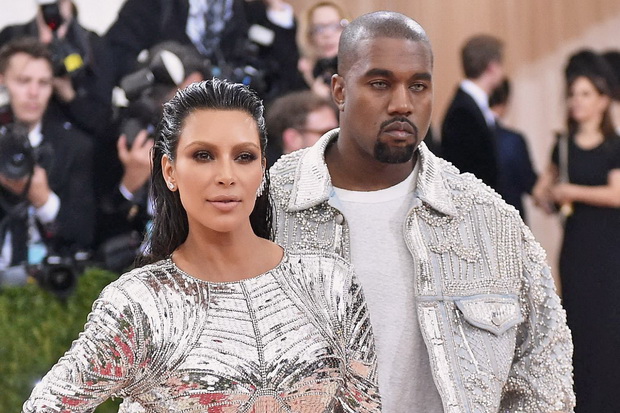 Kim Kardashian Dikabarkan...