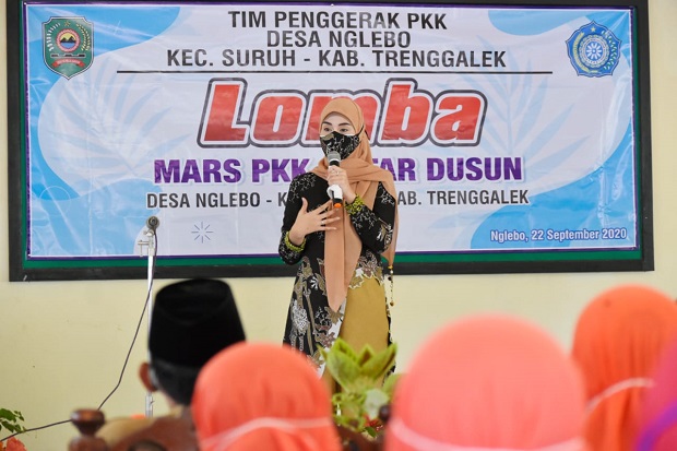 Novita Hardini Ajak...