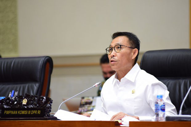 Komisi III DPR Desak...