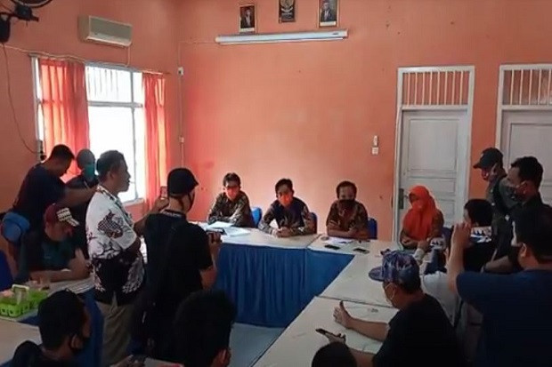 Tersandung Kasus Hukum,...