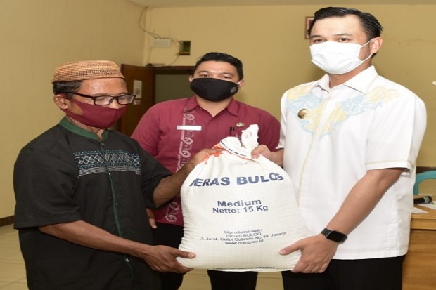 Pantau Penyaluran BSB,...