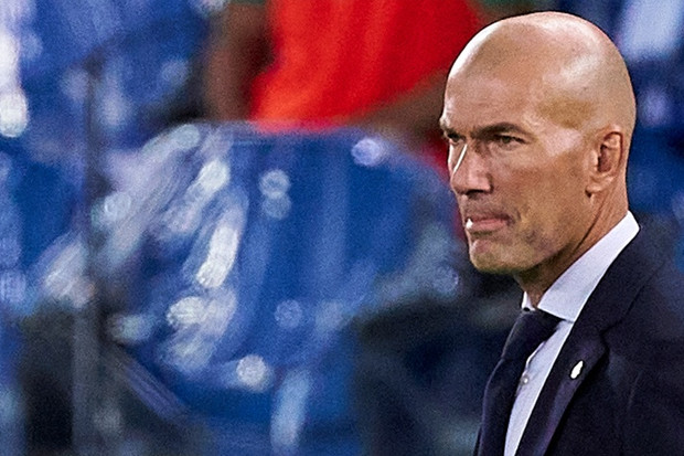 Zidane Yakin Barcelona...