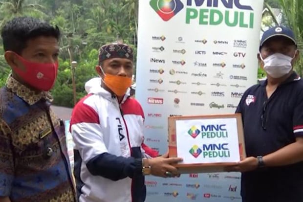 MNC Peduli Salurkan...