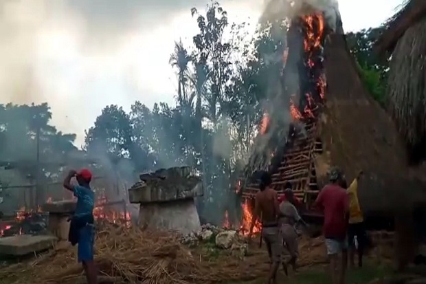 Kampung Adat Umbu Koba...
