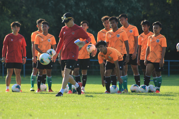 Timnas U-19 vs Dynamo...