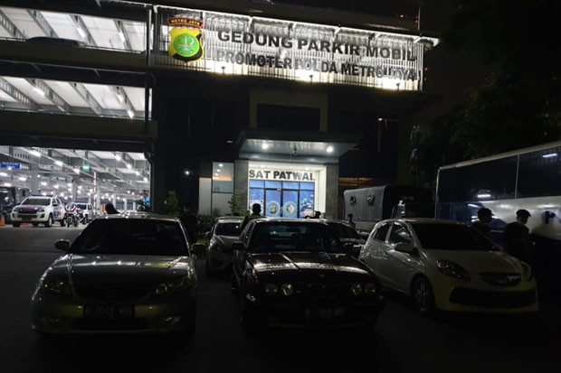 Balapan Liar di Gerbang...