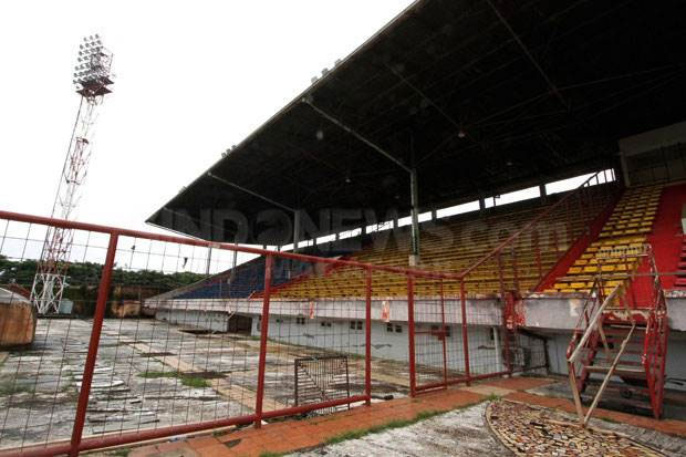 Groundbreaking Stadion...