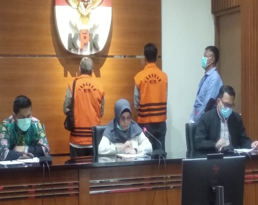 KPK Tahan Manajer Wilayah...