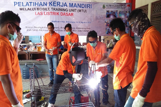 Sambut Segitiga Rebana,...