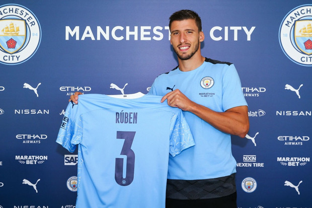Ruben Dias : Gaya Manchester...