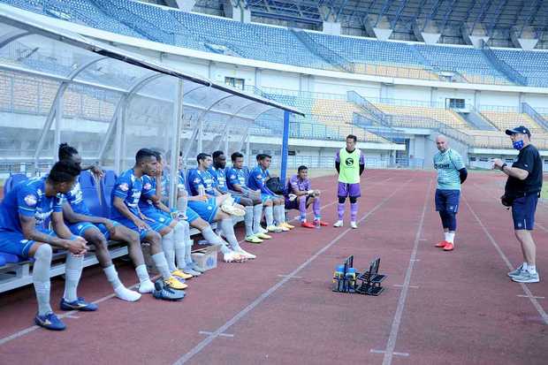 Liga 1 2020 Ditunda...