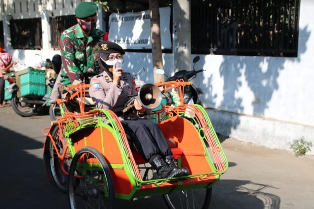 Polwan Cantik dan Anggota...