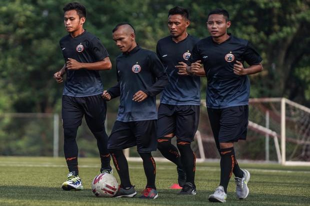 Kompetisi Ditunda Lagi,...