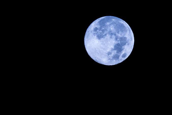 Blue Moon akan Hiasi...