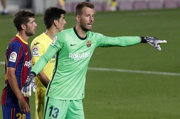 Catat Dua Clean Sheet,...