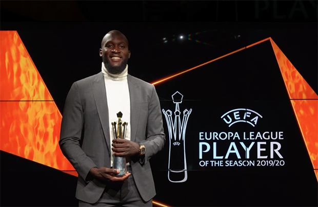 Lukaku Raih Gelar Pemain...