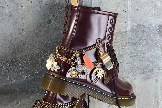 Berkolaborasi, Dr Martens...
