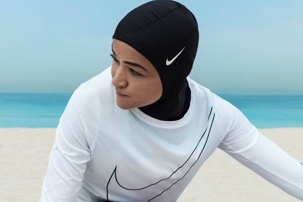 Mendunia, Bisnis Hijab...