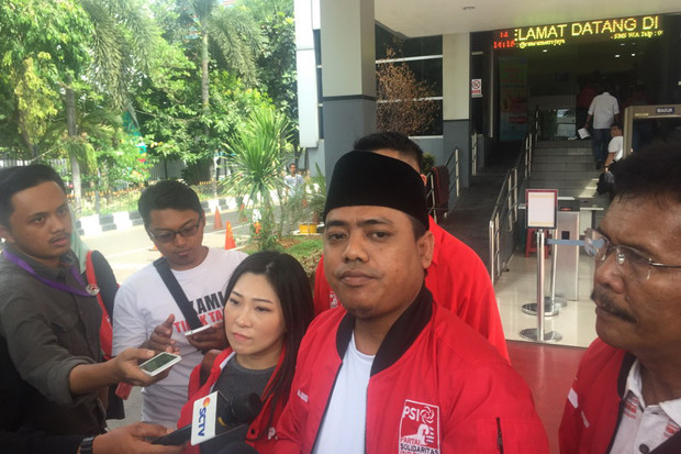 Fadli Zon Ngadu ke Kapolri,...