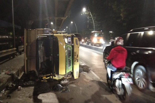 Hilang Kendali, Truk...