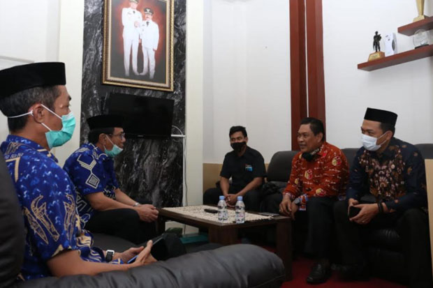 Temui Pjs Bupati, Ini...